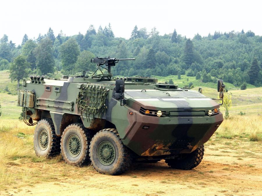  Otokar Arma 6x6 2010 года  (фото 2 из 5)